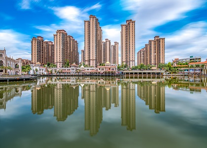 鹭湖中央
总建筑面积：约18万㎡
梅州市梅江区东升工业园旁
